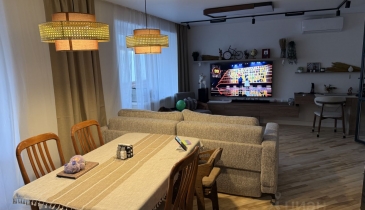 г. Омск,  ул. Сулеймана Стальского, 12