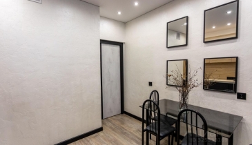 г. Омск,  б-р. М.М.Кузьмина, 5