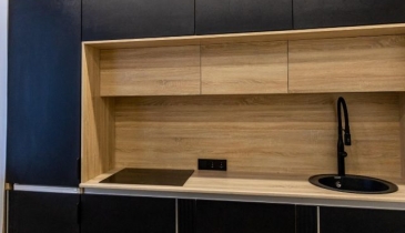 г. Омск,  б-р. М.М.Кузьмина, 5