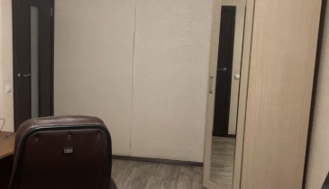 г. Омск,  ул. 10 лет Октября, 111 к1